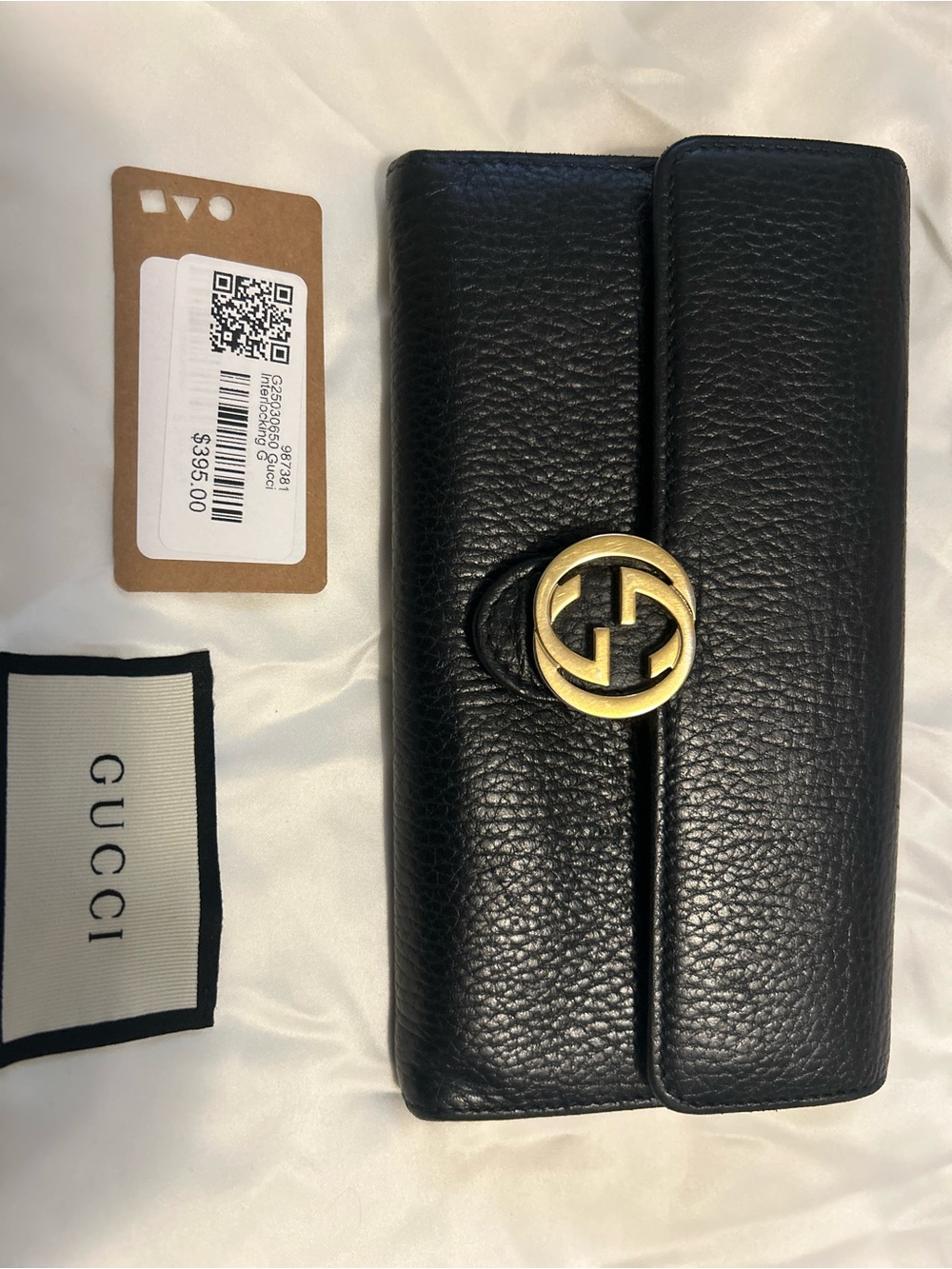 Gucci Black Leather Wallet with Gold Double G